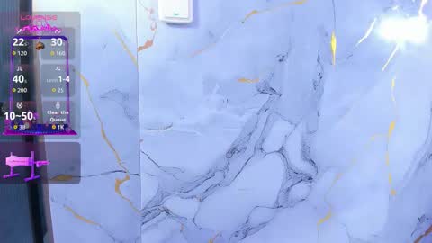 Snapshot of alana_glasses chatting on December 14, 4:12 pm Alana online show from December 14, 4:12 pm