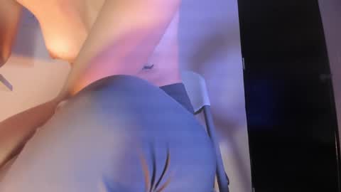 Maeve  online show from December 28, 2:10 pm