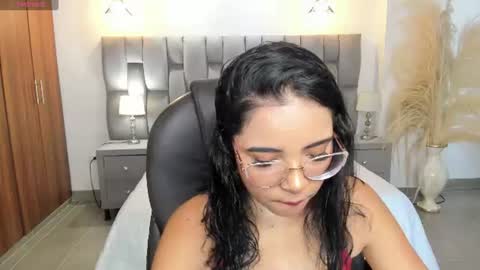alana  online show from July 12, 1:35 pm