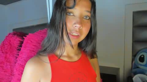 Snapshot of alana_noir chatting on October 17, 8:44 pm alana online show from October 17, 8:44 pm