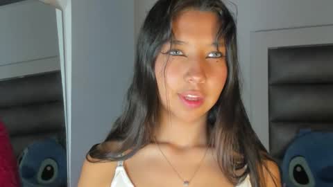 Snapshot of alana_noir chatting on October 20, 8:53 pm alana online show from October 20, 8:53 pm