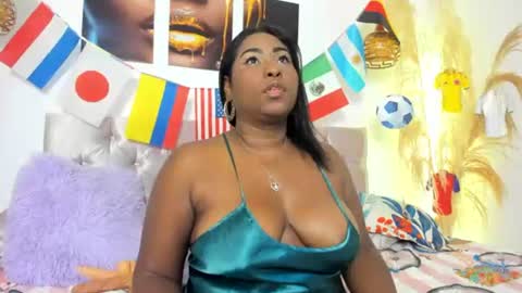 alana_vega69 online show from June 28, 12:44 pm