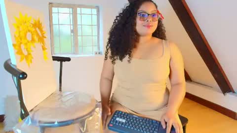 Snapshot of alanaa_gomezz chatting on June 15, 7:16 pm Alana Gmez online show from June 15, 7:16 pm
