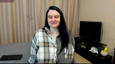 Snapshot of alanabrox chatting on May 21, 10:28 pm Julia online show from May 21, 10:28 pm