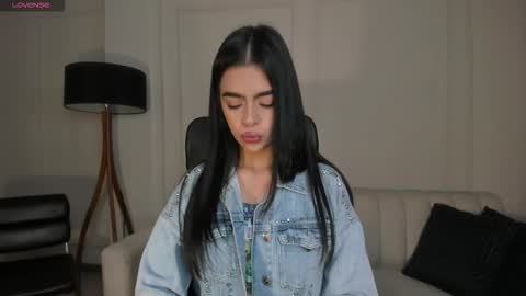 Snapshot of alanacraft chatting on October 19, 12:17 pm Alana online show from October 19, 12:17 pm