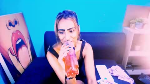 Snapshot of alanadelray chatting on February 12, 2:32 pm alanadelray online show from February 12, 2:32 pm