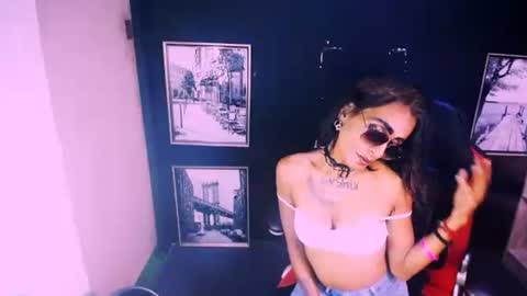 Snapshot of alanadelray chatting on November 19, 8:03 am alanadelray online show from November 19, 8:03 am