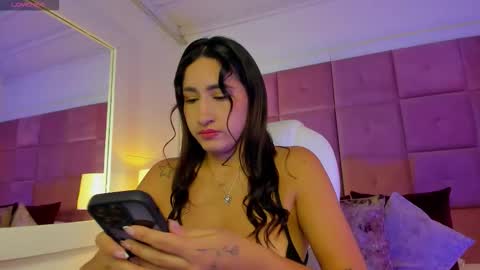 alanah_connors online show from November 16, 11:38 am