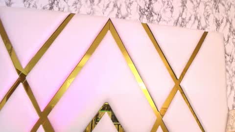 Snapshot of alanahell_ chatting on February 6, 8:34 pm ALANA online show from February 6, 8:34 pm