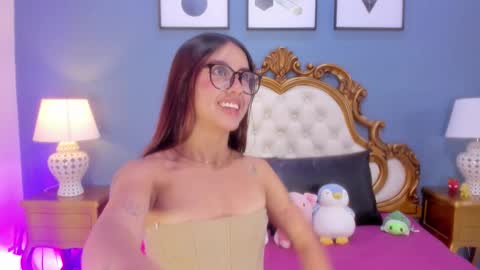 alana online show from February 24, 4:10 am