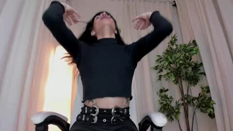 Snapshot of alanakimura_ chatting on February 24, 12:48 pm Alana silvana online show from February 24, 12:48 pm