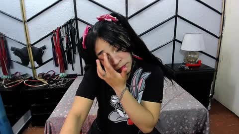 Alana online show from January 18, 9:55 pm