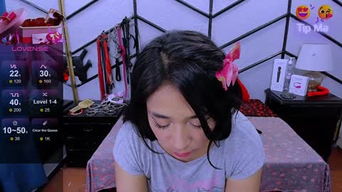 Alana online show from February 7, 8:42 pm