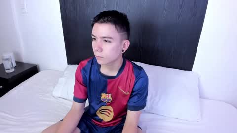 alanblack1 online show from February 27, 11:31 am