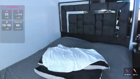 alanblack1 online show from September 18, 2:57 am