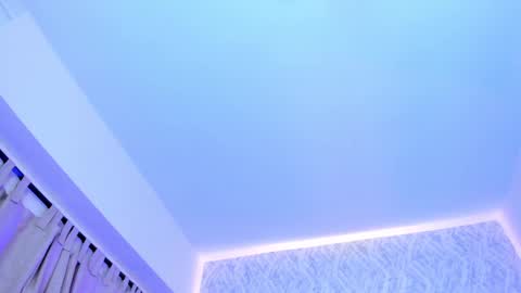 Snapshot of alanna_hank chatting on February 26, 4:47 am Alanna online show from February 26, 4:47 am