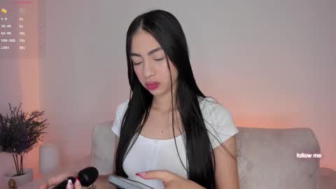    online show from October 25, 10:12 am