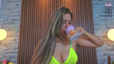 Snapshot of alannavidal chatting on May 20, 3:02 am alannavidal online show from May 20, 3:02 am