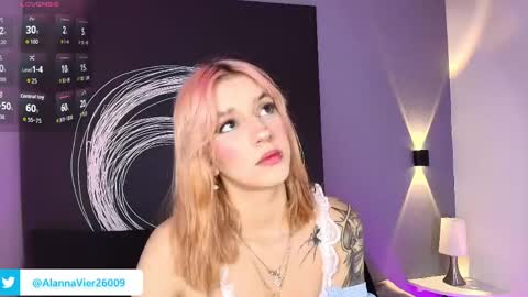 Snapshot of alannaviera chatting on May 15, 12:01 pm Alanna online show from May 15, 12:01 pm