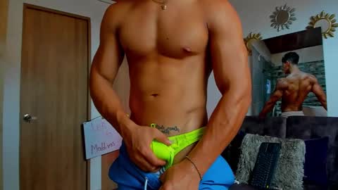 Snapshot of alansex66 chatting on June 2, 12:40 pm Alan online show from June 2, 12:40 pm