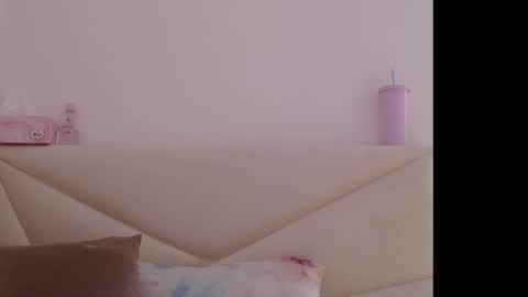 Snapshot of alaouirim25 chatting on May 3, 1:50 pm AllylicArabis online show from May 3, 1:50 pm