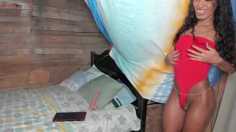 Snapshot of alariprincess chatting on June 4, 3:51 pm alariprincess online show from June 4, 3:51 pm