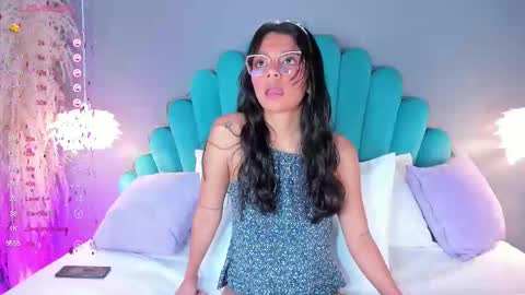 Alassia Hocthner online show from September 11, 11:43 am