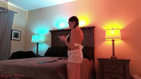 Alayna Marie online show from May 3, 4:35 pm