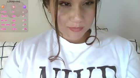 Snapshot of alba_toro535670 chatting on February 26, 6:11 pm alba_toro535670 online show from February 26, 6:11 pm