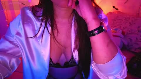 Snapshot of alba_toro535670 chatting on October 9, 12:25 pm alba_toro535670 online show from October 9, 12:25 pm