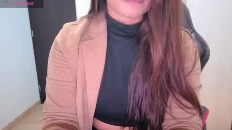 Snapshot of alba_toro535670 chatting on November 24, 1:00 pm alba_toro535670 online show from November 24, 1:00 pm