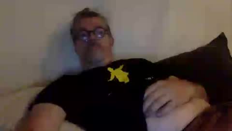 Snapshot of albandant chatting on July 14, 12:11 pm albandant online show from July 14, 12:11 pm