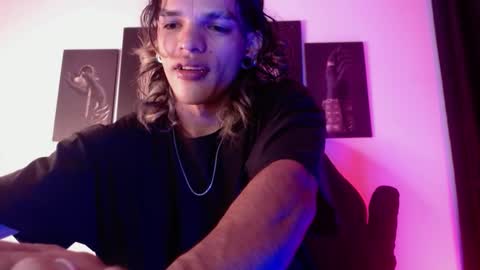 Snapshot of albertbernal69 chatting on November 8, 3:18 am Albert online show from November 8, 3:18 am