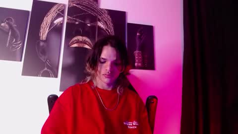 Snapshot of albertbernal69 chatting on November 9, 2:54 am Albert online show from November 9, 2:54 am