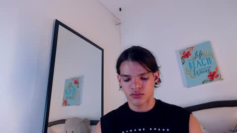 Snapshot of albertbernal69 chatting on November 24, 2:55 am Albert online show from November 24, 2:55 am