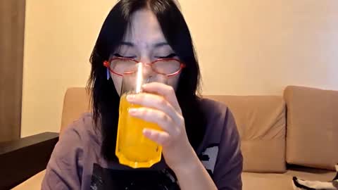 Im Katrina online show from March 7, 10:56 am