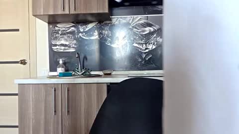 Im Katrina online show from March 19, 10:41 am