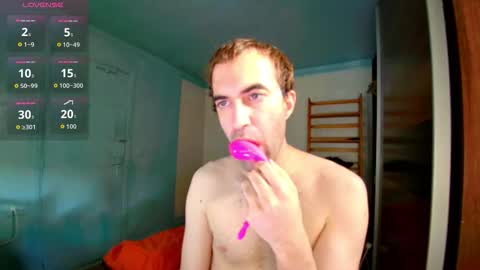 Snapshot of albertpassive chatting on May 22, 5:07 pm albertpassive online show from May 22, 5:07 pm