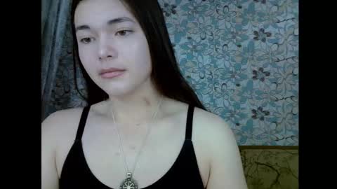 Snapshot of albi_glow chatting on October 15, 2:33 am Albi online show from October 15, 2:33 am