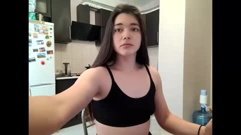 Snapshot of albi_sunny chatting on December 17, 9:26 am Albi online show from December 17, 9:26 am