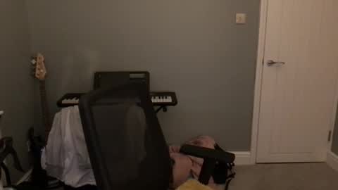 Snapshot of alc300170 chatting on December 2, 7:14 am alc300170 online show from December 2, 7:14 am