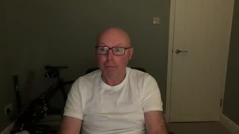 Snapshot of alc300170 chatting on December 17, 7:03 am alc300170 online show from December 17, 7:03 am