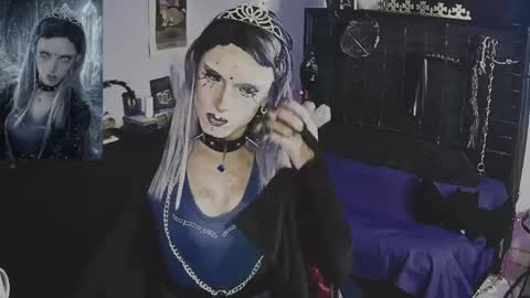 Snapshot of alchemymistic chatting on April 18, 12:14 am Mistic witch online show from April 18, 12:14 am