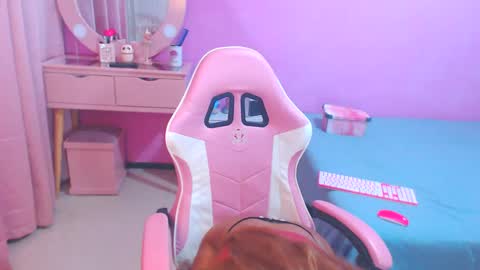 Snapshot of aldana_stone chatting on September 30, 3:00 am aldana_stone online show from September 30, 3:00 am