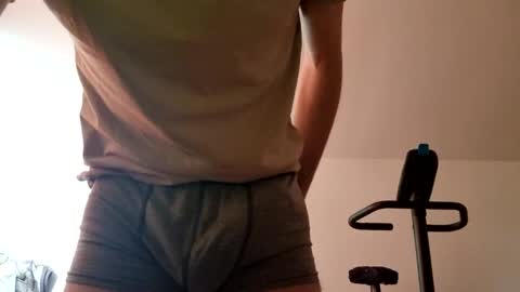 Snapshot of alecjohns123 chatting on January 31, 10:31 am alecjohns123 online show from January 31, 10:31 am