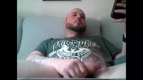 Snapshot of aleeexxxx4u chatting on April 17, 2:09 pm aleeexxxx4u online show from April 17, 2:09 pm