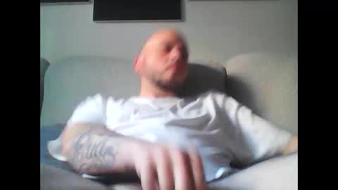Snapshot of aleeexxxx4u chatting on May 18, 7:58 am aleeexxxx4u online show from May 18, 7:58 am