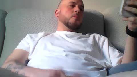 Snapshot of aleeexxxx4u chatting on June 16, 8:39 am aleeexxxx4u online show from June 16, 8:39 am