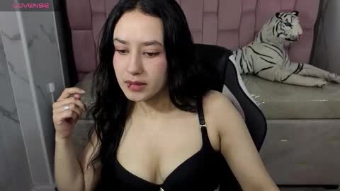 aleja online show from November 9, 12:47 pm