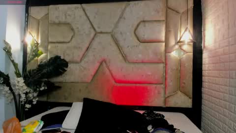 Snapshot of aleja__slav3 chatting on May 5, 9:23 pm aleja__slav3 online show from May 5, 9:23 pm